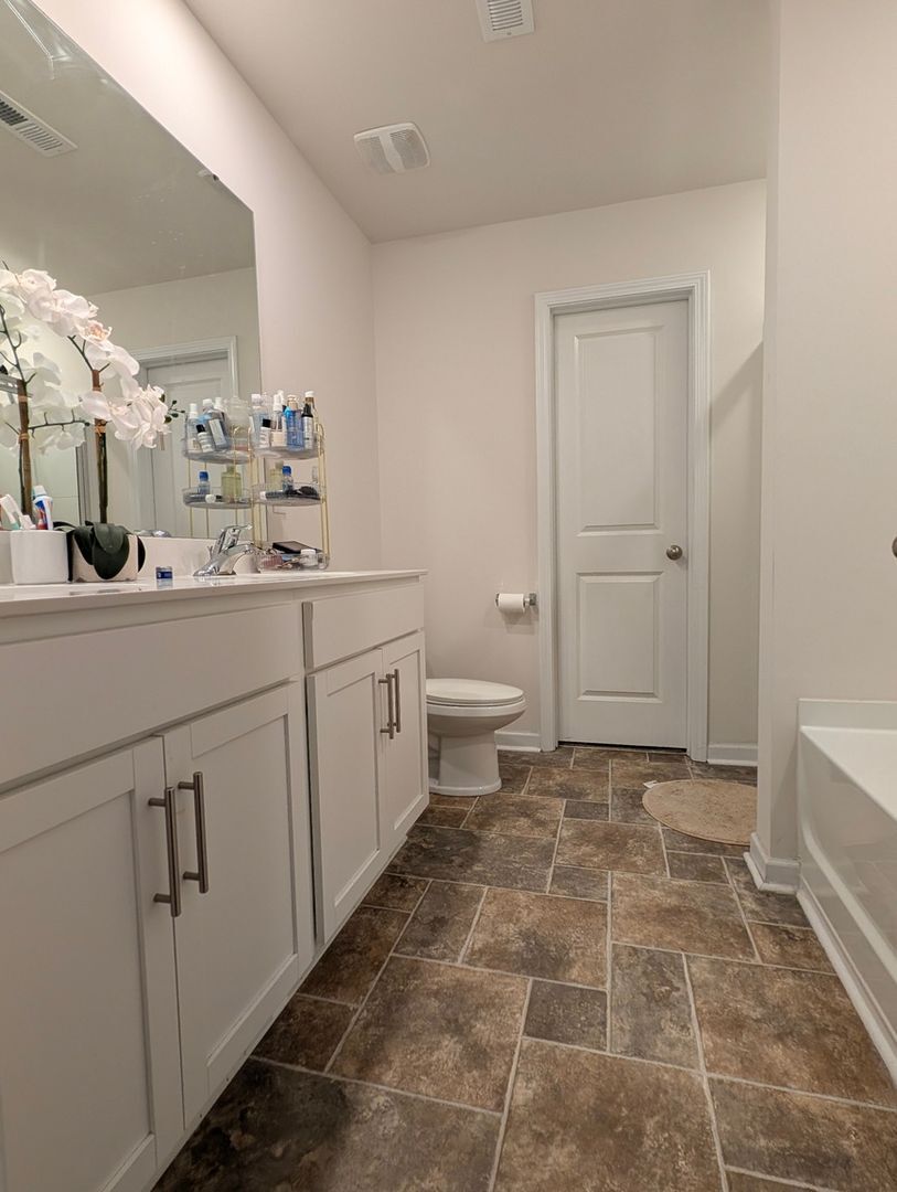 Building Photo - 5013 Jamie Sloop Ln