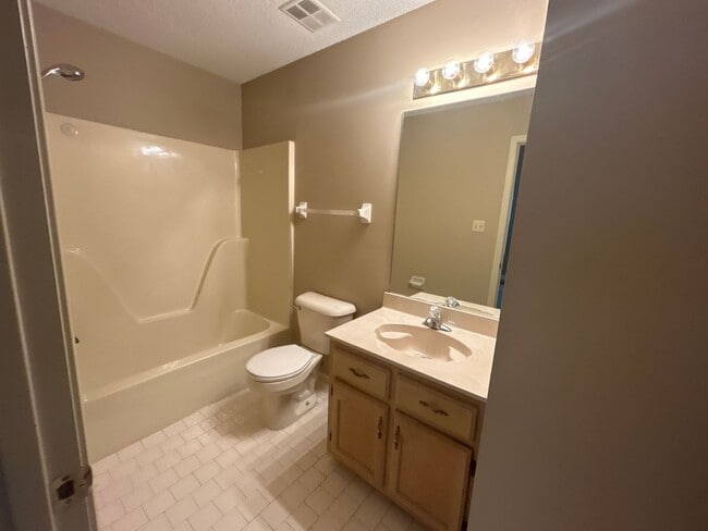 Building Photo - 8352 Keeli Cove