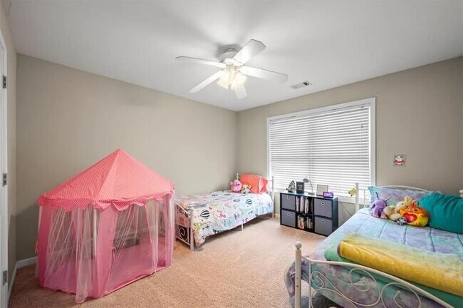 Building Photo - 8805 Penbrooke Ct