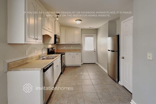 Building Photo - 101 Blackthorne Ct