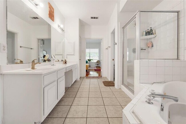 Building Photo - 23707 Hackberry Dr