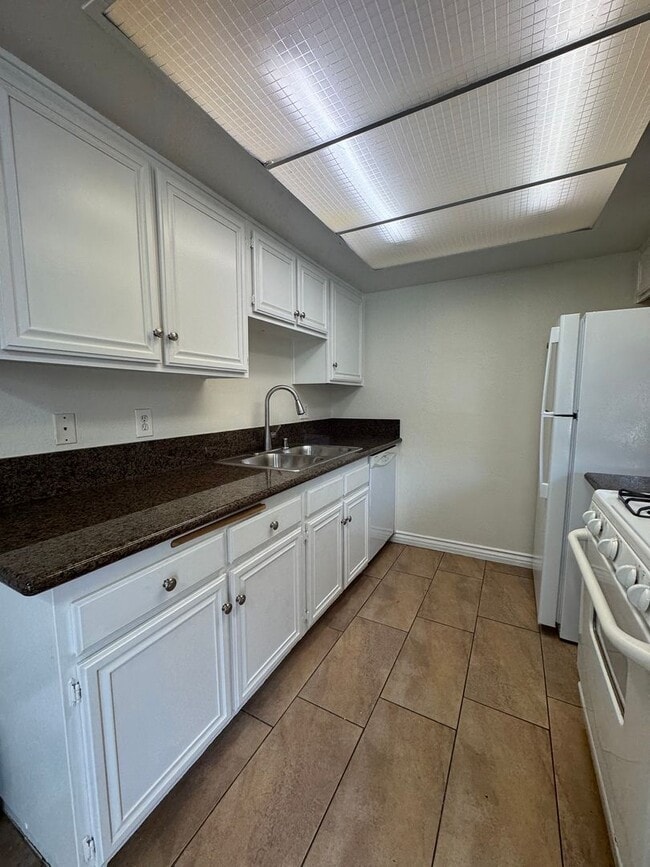 Building Photo - ***New Rental Home***