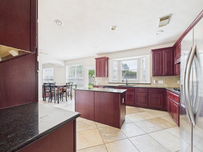 Building Photo - 26306 Shady Walk Ln
