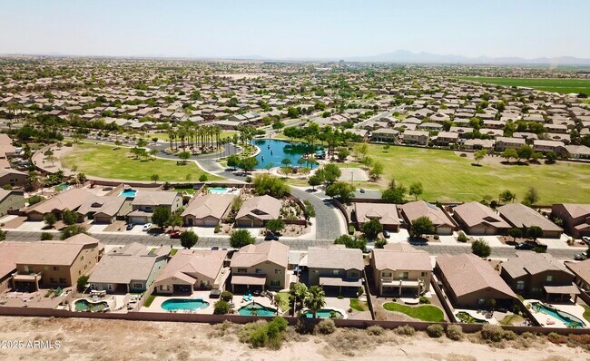 Building Photo - 44236 Adobe Cir