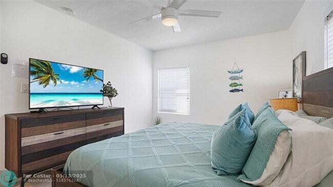 Building Photo - 2716 N Ocean Blvd