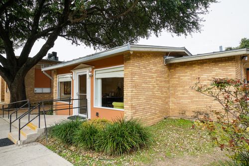 Building Photo - 820 Gentleman Rd