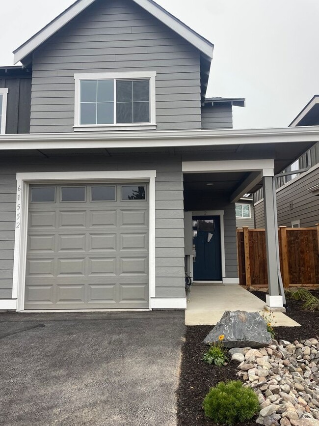 Building Photo - Duplex in Well Located SW Bend