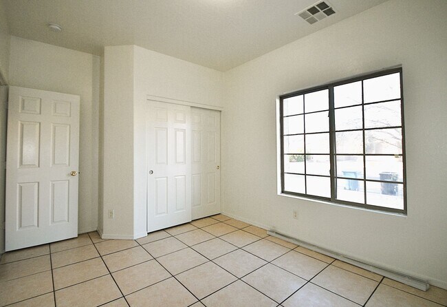 Building Photo - 9201 W Elwood St