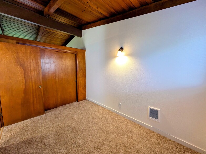 Building Photo - 11725 SW 7th St