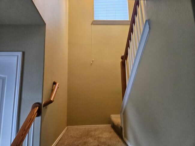 Building Photo - Garden Home in Gated Community