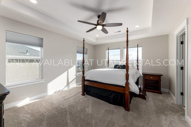 Building Photo - 3935 W 1700 N