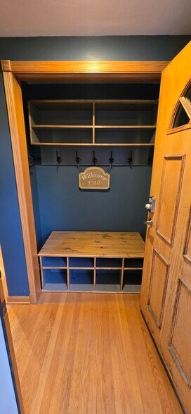 Building Photo - 5155 S Mobile Ave