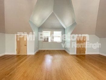 Building Photo - 1531 SE 48th Av