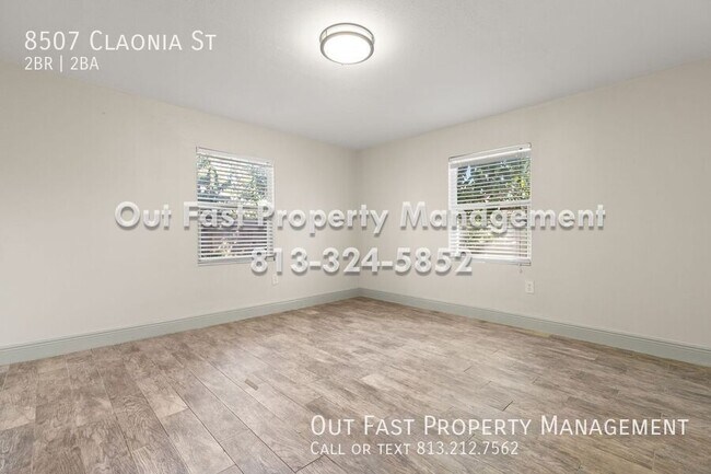 Building Photo - 8507 Claonia St