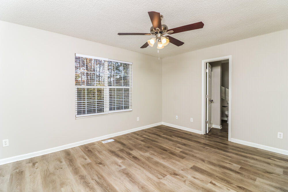 Building Photo - 205 Ashland Manor Dr