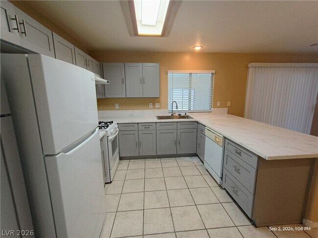 Building Photo - 3409 Edenville Dr