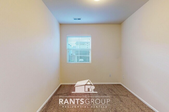 Building Photo - Fantastic Neighborhood in Tumwater!