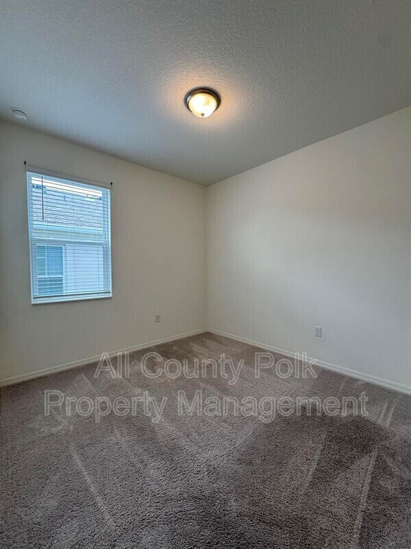 Building Photo - 7163 Cruz Ct