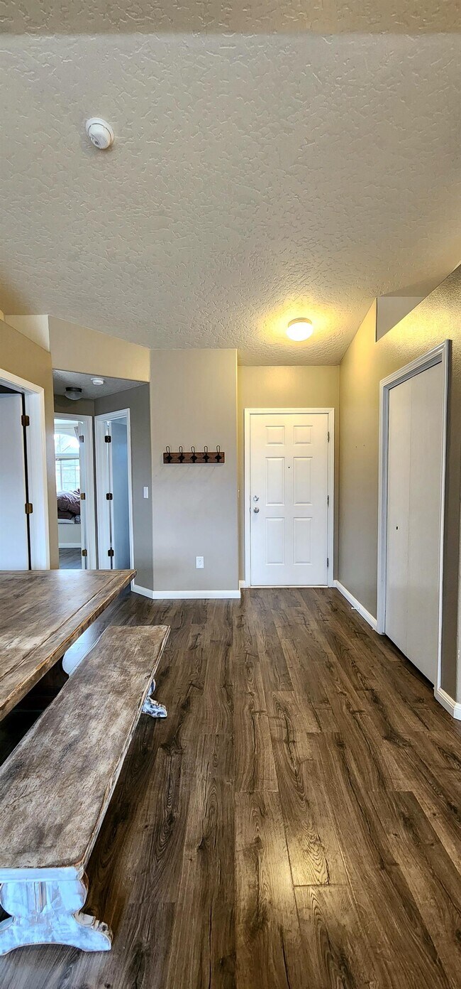 Building Photo - 3654 E Wormwood Ct