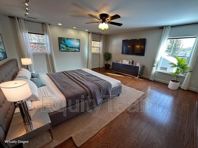 Building Photo - 3750 Petoskey Ave