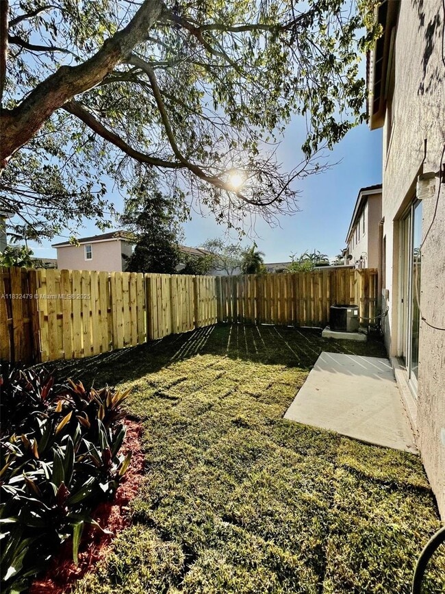 Building Photo - 13850 SW 274th Terrace