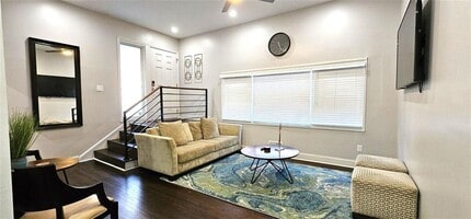 Building Photo - 2511 Susan Ln SW