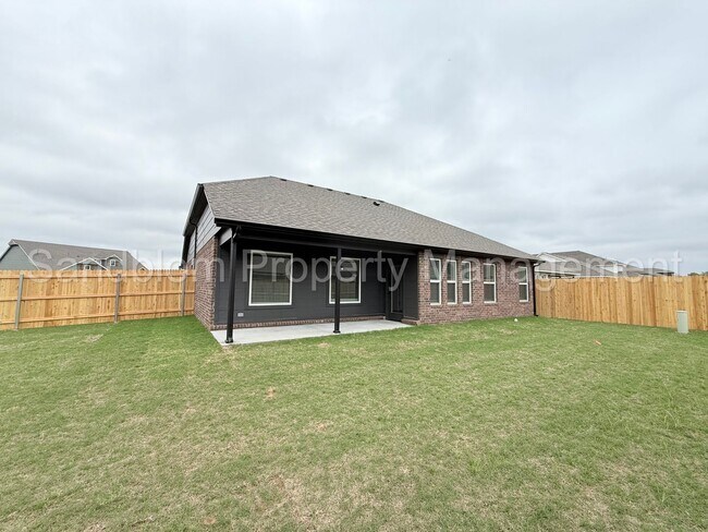 Building Photo - For Lease | Bixby | Available Now!