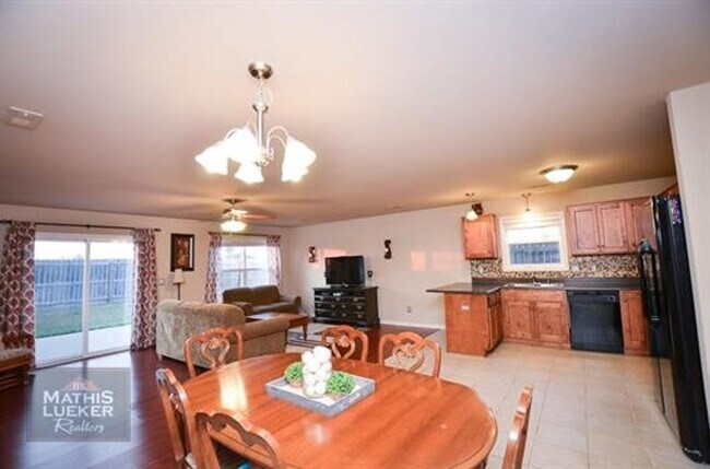 Building Photo - Great Home!