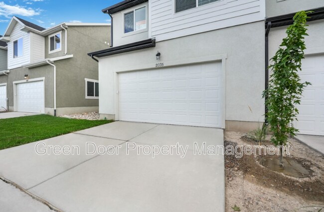 Building Photo - 2035 N 3830 W