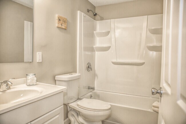 Building Photo - Beautiful Updated Ranch for Rent!