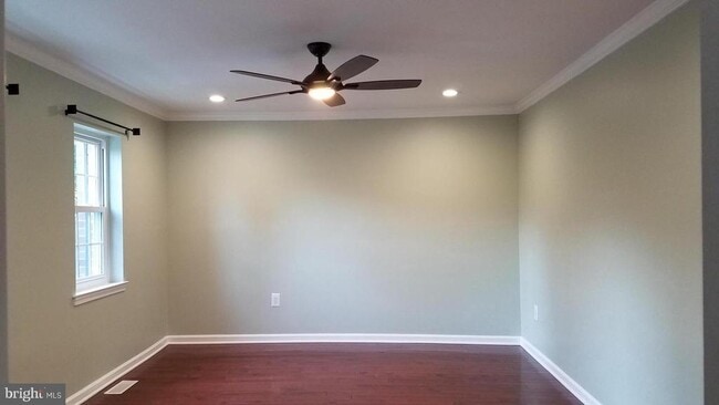 Building Photo - 5551 Winford Ct