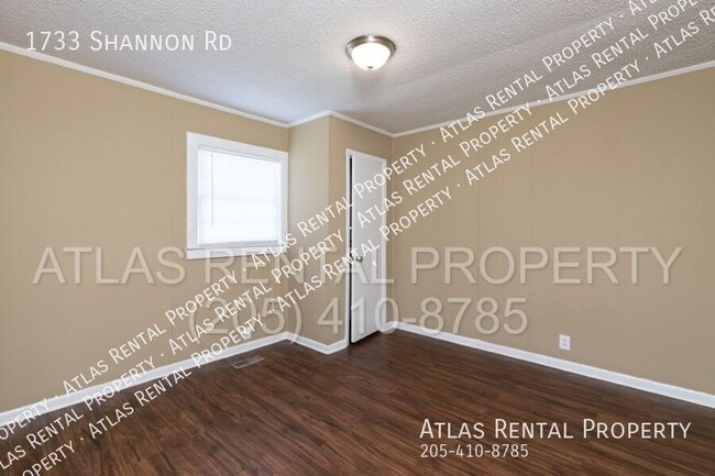Building Photo - 1733 Shannon Rd