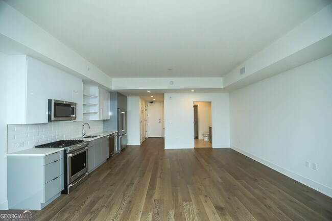 Building Photo - 788 West Marietta St NW