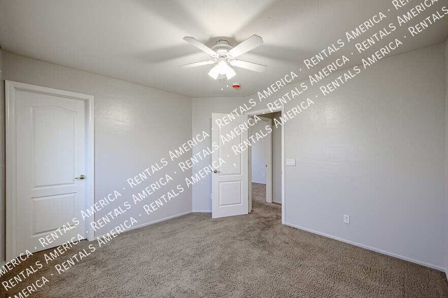 Building Photo - 1155 E Winchester Pl