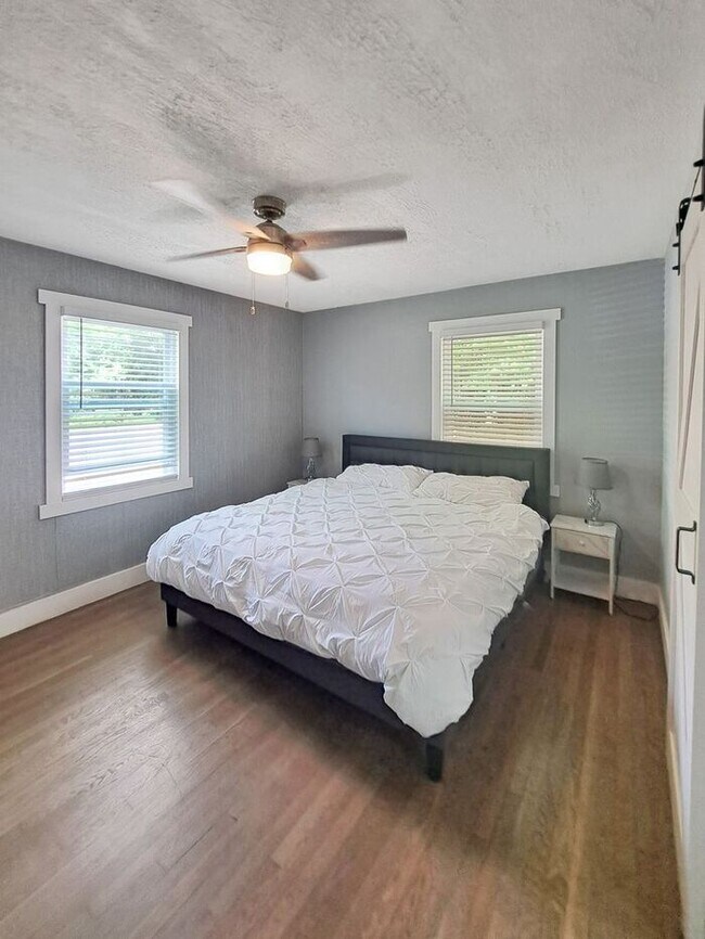 Building Photo - Coming Soon! Mid Century Modern Cape Cod i...