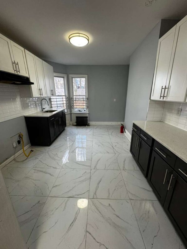 Building Photo - 65 N Grove St