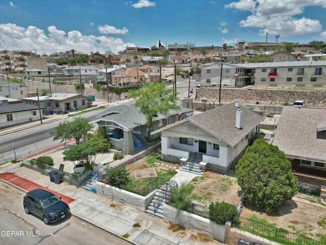 Building Photo - 1703 E Rio Grande Ave