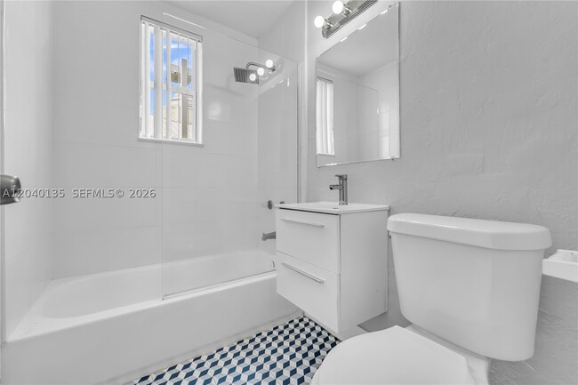 Building Photo - 6647 SW 59th St