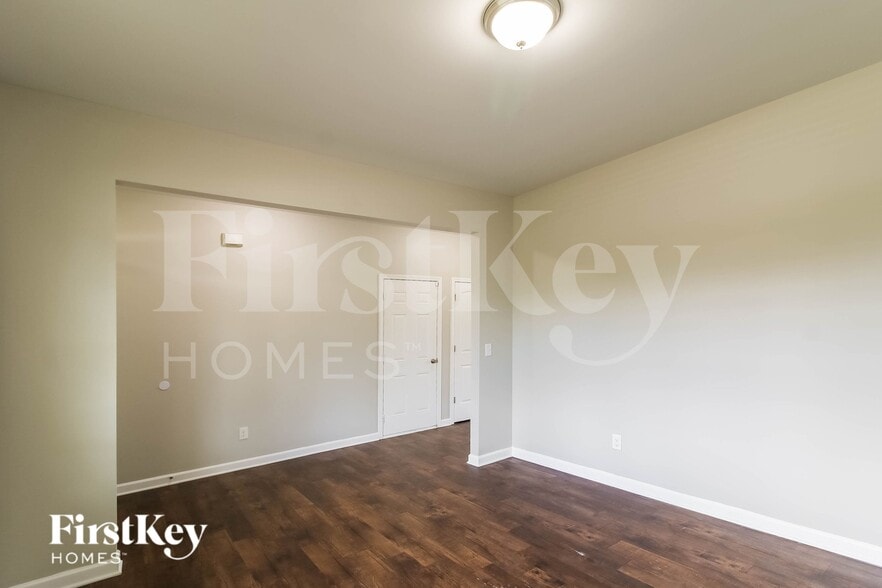 Building Photo - 5519 Luther Ct