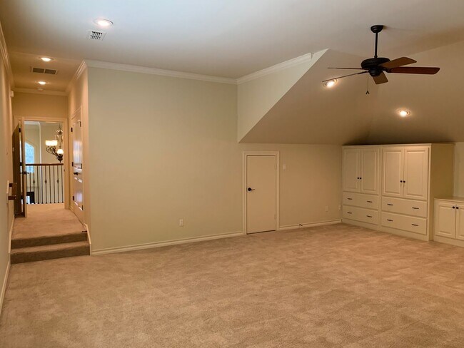 Building Photo - Luxury Garden Home In Tanglewood Terrace!!