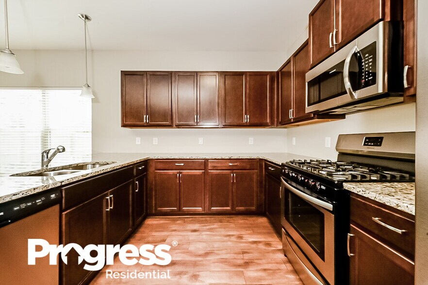 Building Photo - 147 Preserve Dr