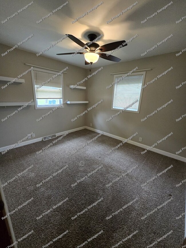 Building Photo - Three Bedroom Ranch w/ Finished Basement