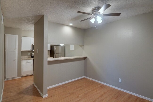 Building Photo - 5634 Boca Raton Blvd