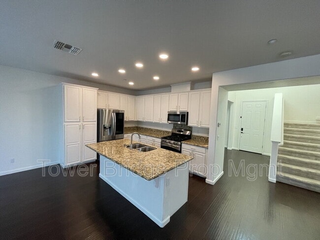 Building Photo - 5508 Copper Sunset Way