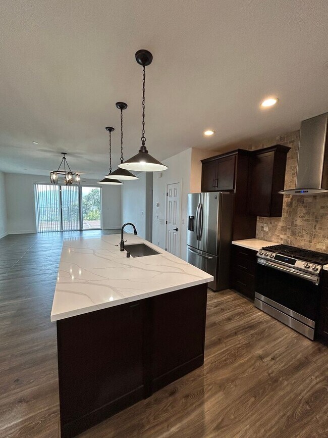 Building Photo - 6190 Forty Oaks Ln