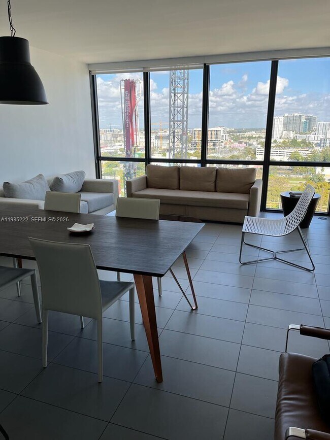 Building Photo - 1600 NE 1st Ave