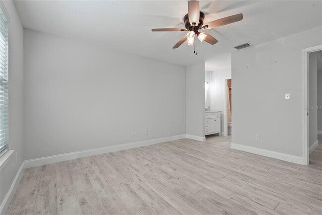 Building Photo - 4045 Crockers Lake Blvd