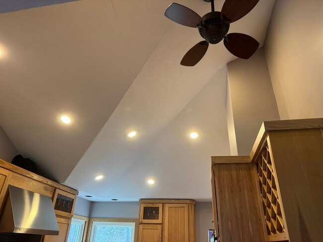 Building Photo - Single Family - Central AC, Penfield with Fairport Schools