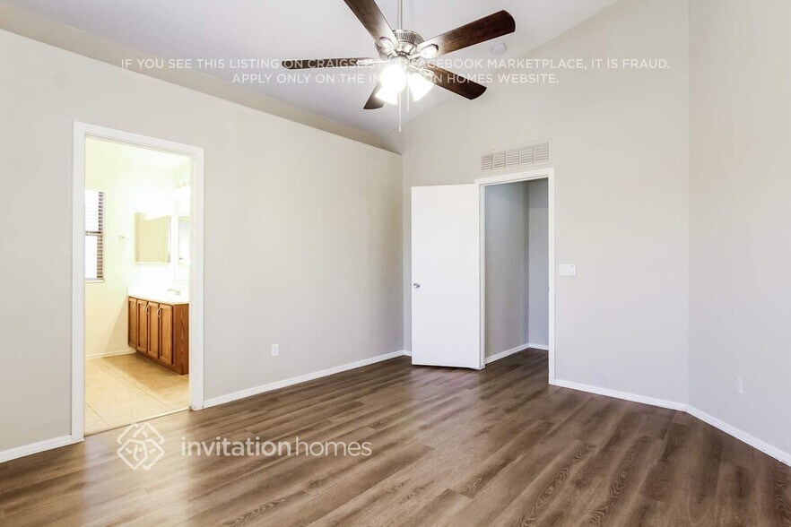 Building Photo - 15139 W Melvin St