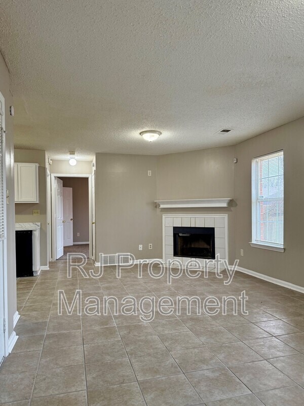 Building Photo - 4297 Kings Valley Cove E